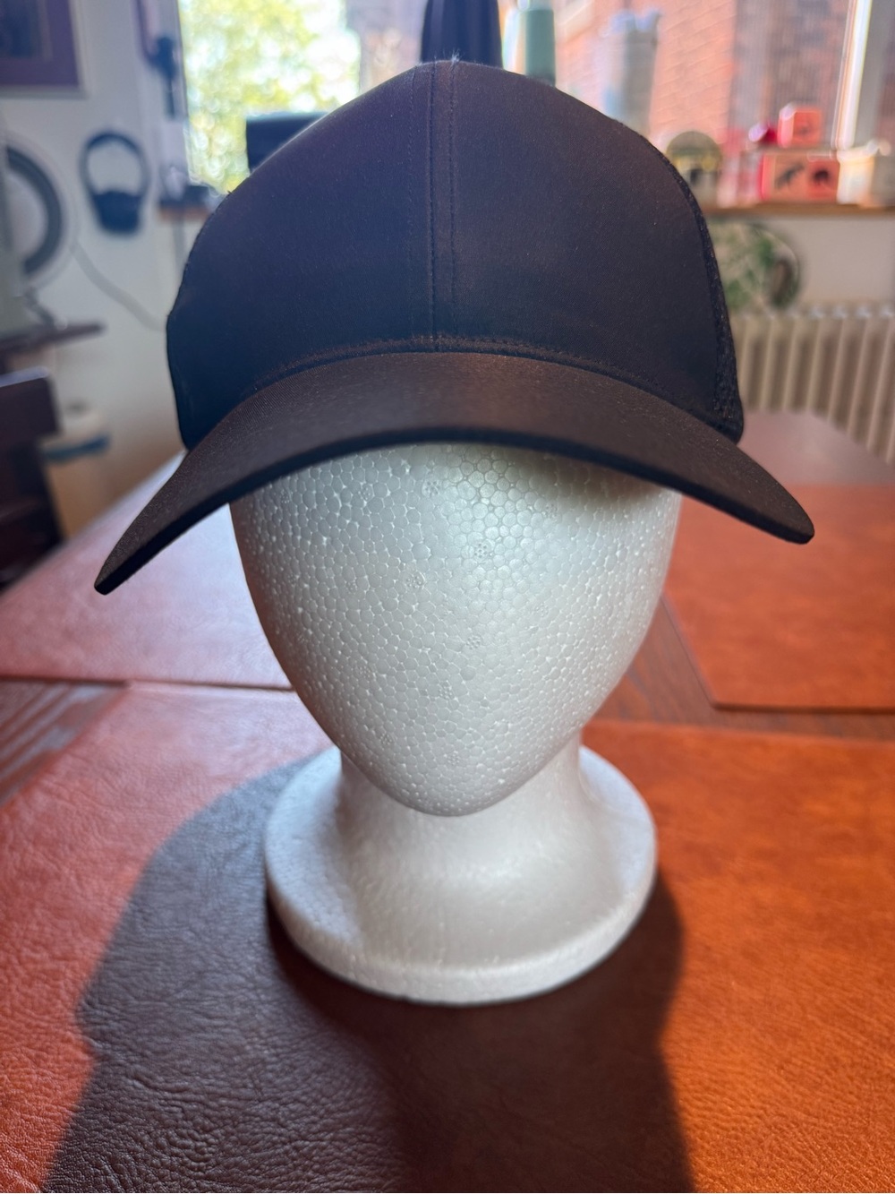 Black Baseball Cap - Classic Minimal Design